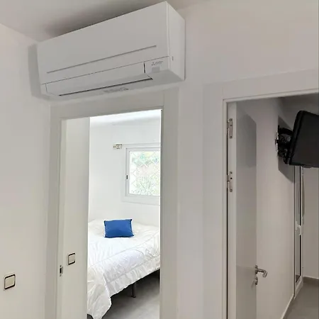 Lets Holidays House In Cala Salions Casa vacanze Tossa de Mar