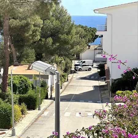 Lets Holidays House In Cala Salions Feriehus *
